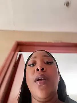 sexyTHANDO from StripChat is Freechat