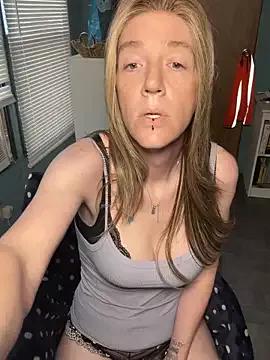Sexytranschick from StripChat is Freechat