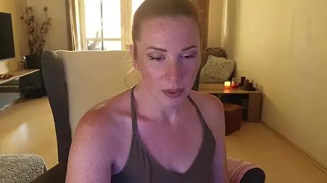 Sharon_Red from StripChat is Freechat