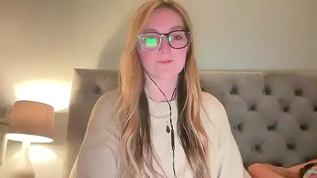 Photos of short_sweetpea from StripChat is Freechat
