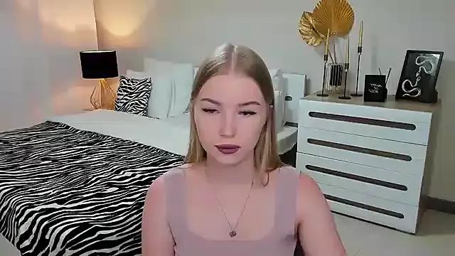 shy__lady from StripChat is Freechat