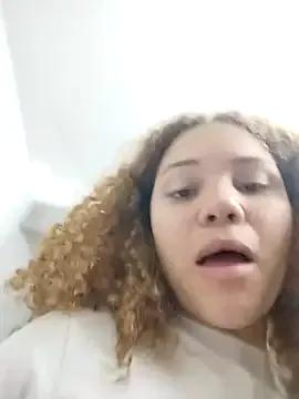 SirenRouge_69 from StripChat is Freechat