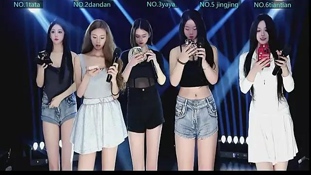 Photos of SK10010 from StripChat is Freechat