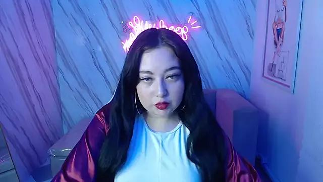 skarlett_b from StripChat is Freechat