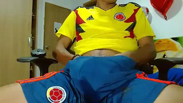 skinny23cm from StripChat is Freechat