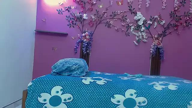 skinnybarbie022 from StripChat is Freechat
