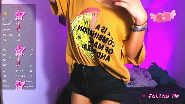 SkylerBennet from StripChat is Freechat