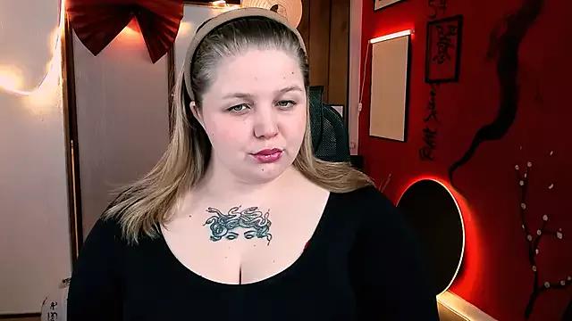 SladaDell from StripChat is Freechat