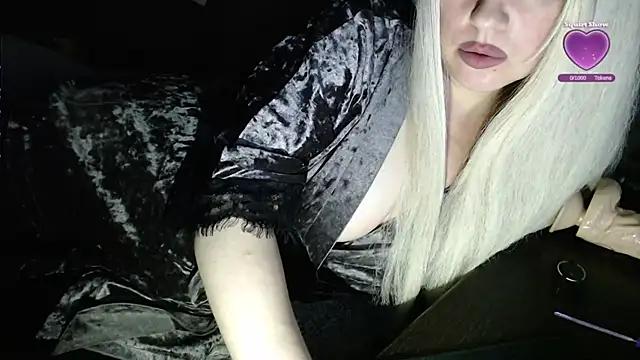Snow_XWhite from StripChat is Freechat