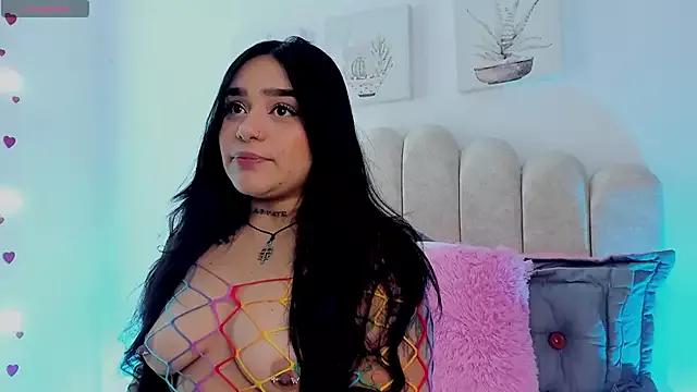 Sofi-James from StripChat is Freechat