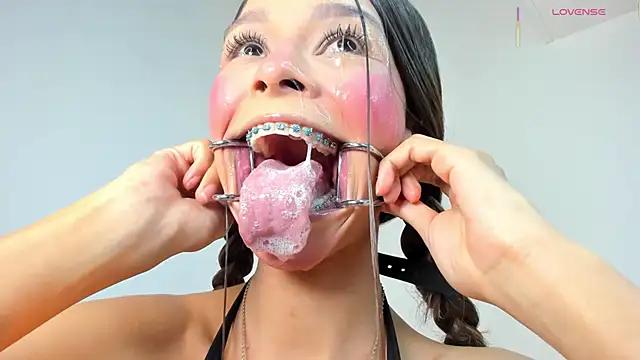 Teen sex cams free adult cams: check-out the satisfaction of conversing and c2c with our stunning models, who will teach you all about seduction and dreams with their smoking hot shapes.