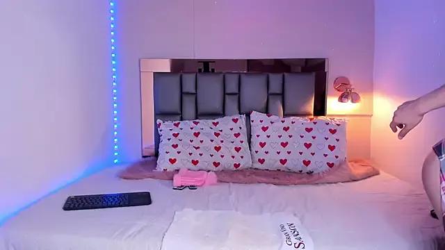 Teen sex cams free adult cams: check-out the satisfaction of conversing and c2c with our stunning models, who will teach you all about seduction and dreams with their smoking hot shapes.