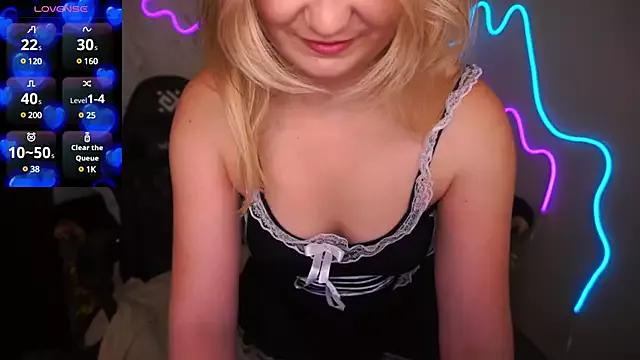 SofieBloom from StripChat is Freechat