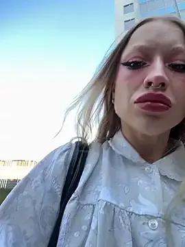 Sonya_Starr from StripChat is Freechat