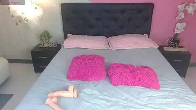 sophia_brunette_ from StripChat is Freechat