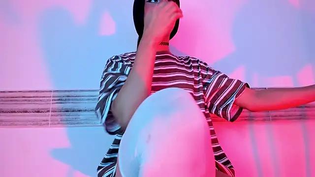 Teen sex cams free adult cams: check-out the satisfaction of conversing and c2c with our stunning models, who will teach you all about seduction and dreams with their smoking hot shapes.