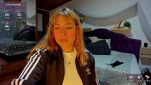 Teen sex cams free adult cams: check-out the satisfaction of conversing and c2c with our stunning models, who will teach you all about seduction and dreams with their smoking hot shapes.