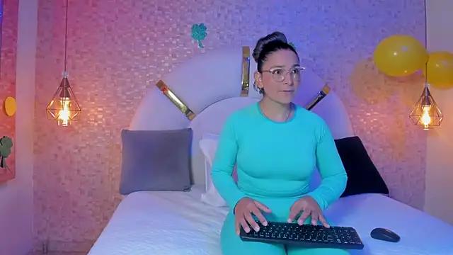 Teen sex cams free adult cams: check-out the satisfaction of conversing and c2c with our stunning models, who will teach you all about seduction and dreams with their smoking hot shapes.