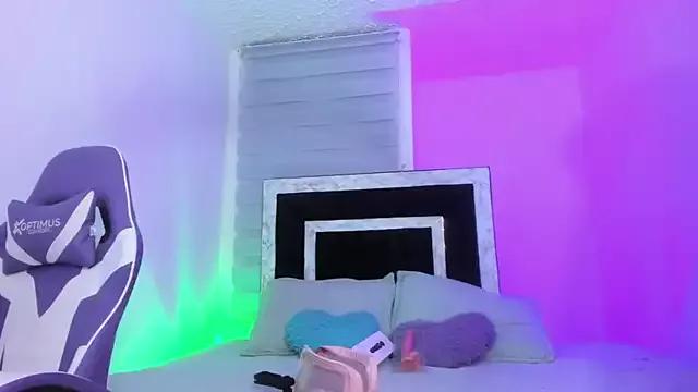 Teen sex cams free adult cams: check-out the satisfaction of conversing and c2c with our stunning models, who will teach you all about seduction and dreams with their smoking hot shapes.