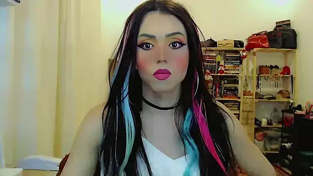 Sophie_Fantasys from StripChat is Freechat