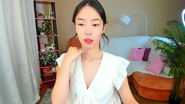 SoulHarmoonyy from StripChat is Freechat