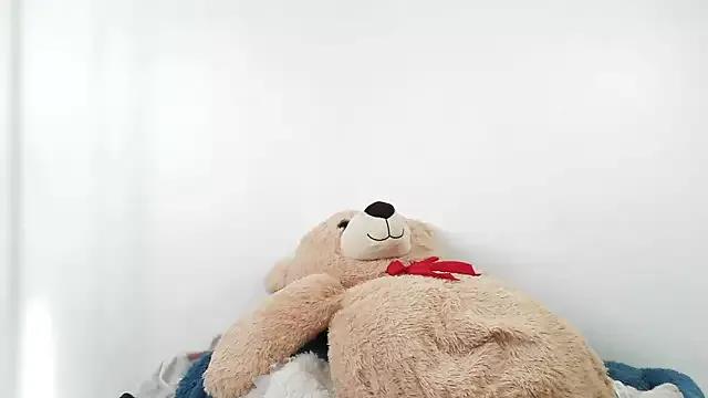 SparklingSoleil from StripChat is Freechat