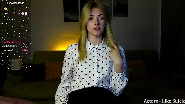 Teen sex cams free adult cams: check-out the satisfaction of conversing and c2c with our stunning models, who will teach you all about seduction and dreams with their smoking hot shapes.