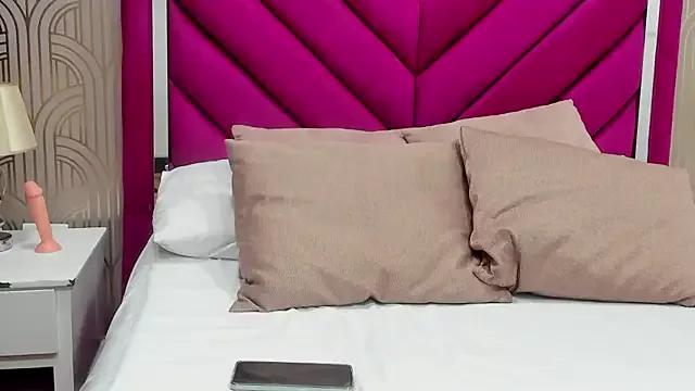 Teen sex cams free adult cams: check-out the satisfaction of conversing and c2c with our stunning models, who will teach you all about seduction and dreams with their smoking hot shapes.