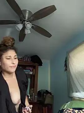 SSexyLatina25 from StripChat is Freechat