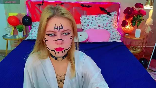 Stellahaart from StripChat is Freechat