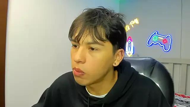 StiwenTwink from StripChat is Freechat