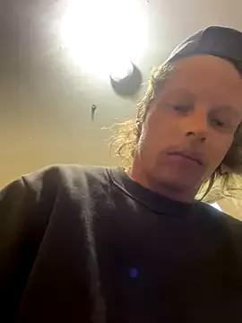 straightwhiteshark from StripChat is Freechat