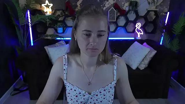 Sun_Kitty_ from StripChat is Freechat