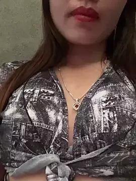 Sunny_lotus from StripChat is Freechat