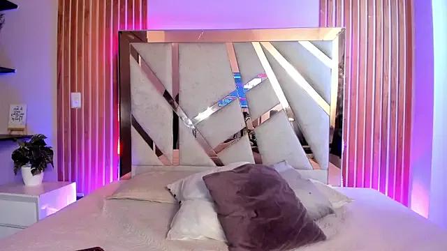 Sweet_Janne_ from StripChat is Freechat