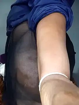 Sweetblackassxxx505 from StripChat is Freechat