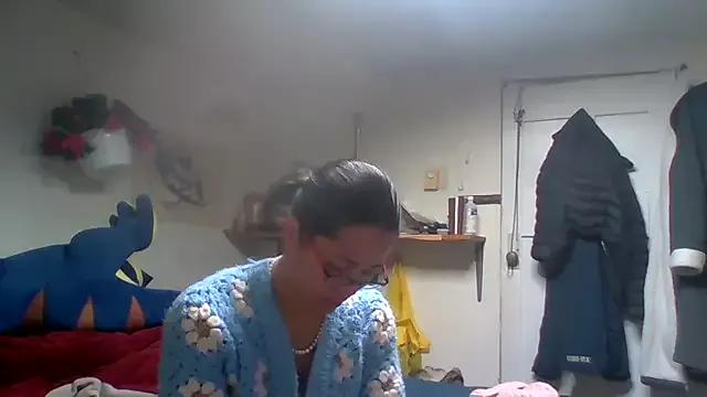 sweethanajapanese from StripChat is Freechat