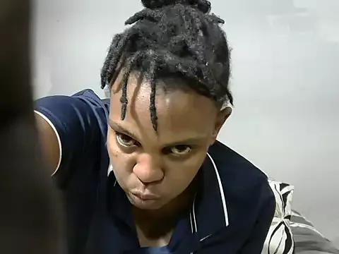 Sweetlicious_ from StripChat