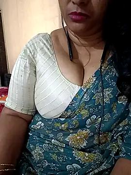 Swetyhoney from StripChat is Freechat