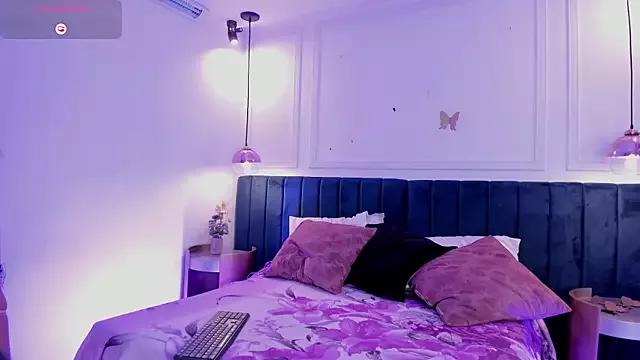 sylvannavellori from StripChat is Freechat