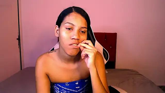 Tainara_ebony from StripChat is Freechat