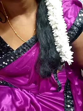 TAMIL-URVASHI from StripChat is Freechat