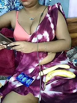 Tamilbigboobie from StripChat is Freechat