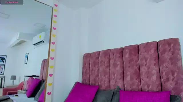 Teen sex cams free adult cams: check-out the satisfaction of conversing and c2c with our stunning models, who will teach you all about seduction and dreams with their smoking hot shapes.