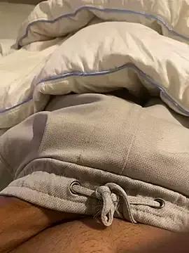Tchadreubeugrossebite from StripChat is Freechat