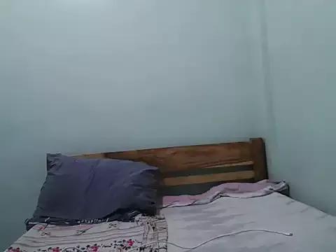 TeaseNPlease_13 from StripChat is Freechat