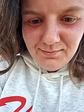 Teazequeen from StripChat is Freechat