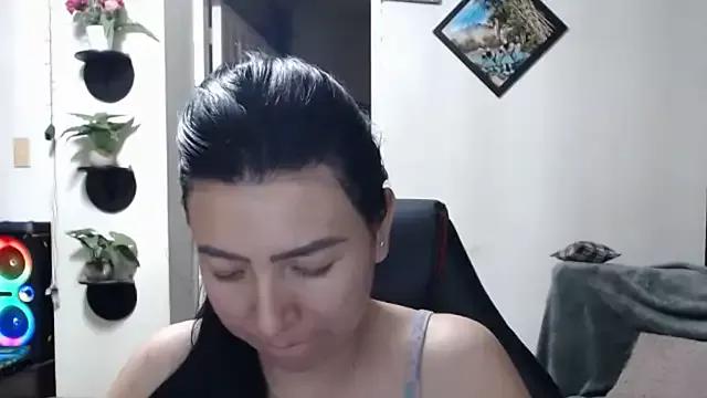 The_skinny from StripChat is Freechat