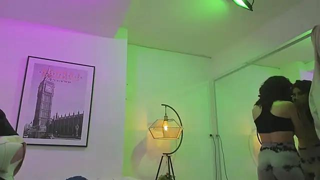 Teen sex cams free adult cams: check-out the satisfaction of conversing and c2c with our stunning models, who will teach you all about seduction and dreams with their smoking hot shapes.