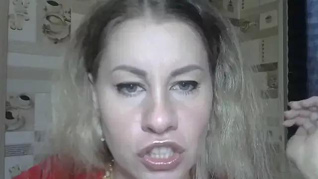 TherestlessKitty from StripChat is Freechat